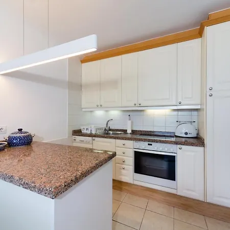 Bastian Beach. Casa Cheah. Sea View Appartamento