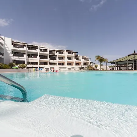 Appartamento Bastian Beach. Casa Cheah. Sea View *