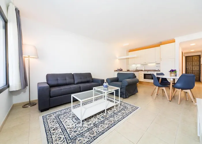 Apartment Bastian Beach. Casa Cheah. Sea View